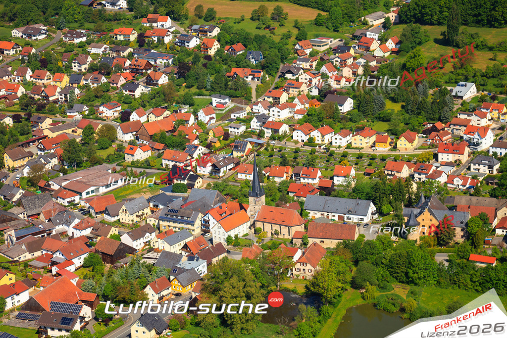 Die Luftaufnahme Schmoelz - Küps wurde vom UL-Flugzeug (keine Drohne) aus fotografiert.Hohe Druck- Auflösung-die Geschenkidee!