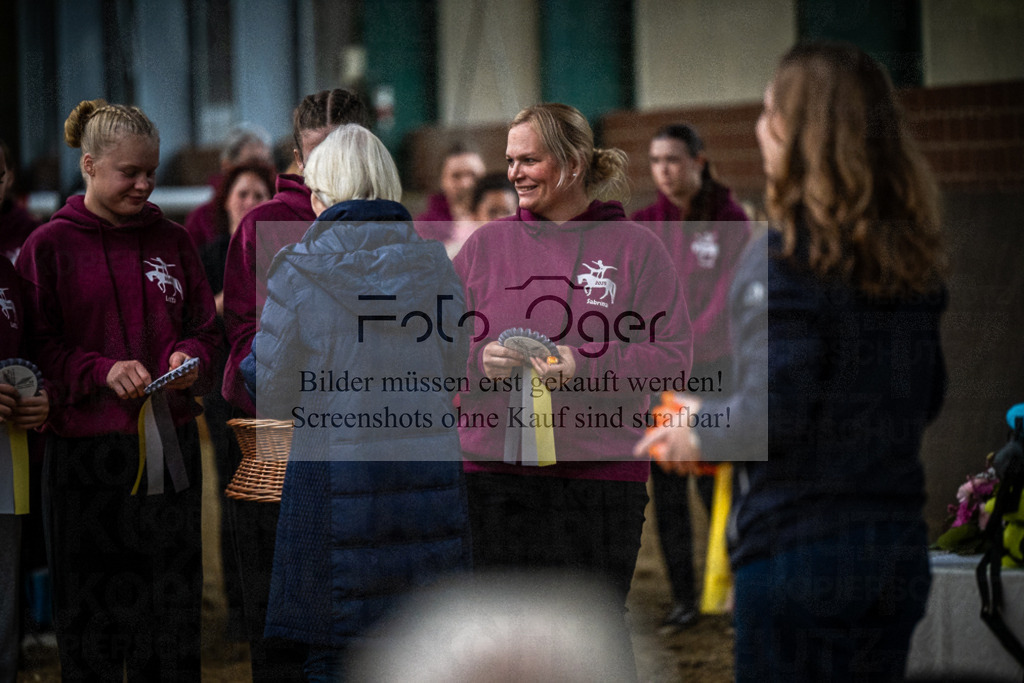 DOS_0130 | Entdecke hochwertige Reitturnierfotos von Foto Oger. Professionell, emotional und authentisch – jetzt Lieblingsmomente im Shop bestellen.Deutschlandweite Turnierfotografie. - Realisiert mit Pictrs.com