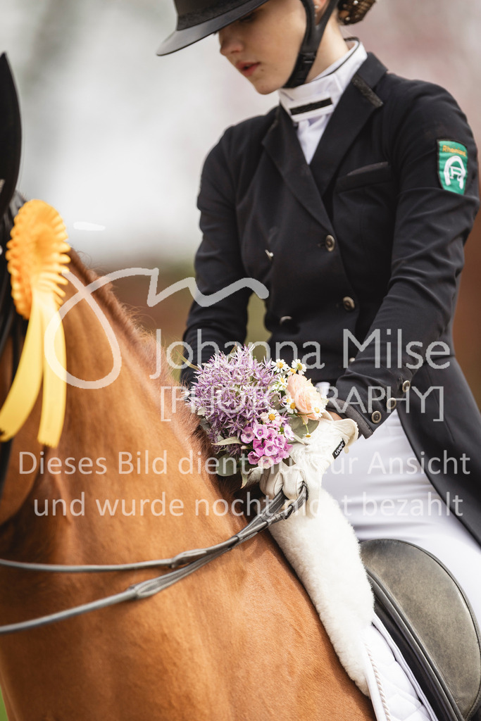 260412_Kronberg_S-Dressur-651 | Deine schönsten Turniermomente als professionelle Fotos! Entdecke hochwertige Pferdesport-Fotografie im Online-Shop. Jetzt Fotos finden & bestellen!