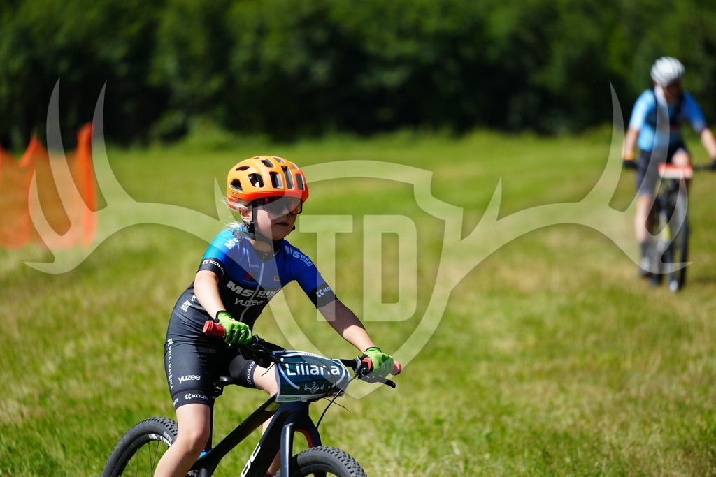 FC101370 | Fotogalerie der Treibjagd im Dunkelwald - Dein MTB Etappenrennen im Erzgebirge - Realisiert mit Pictrs.com