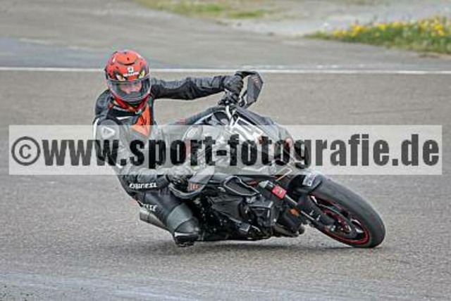 spof8112 | Professionelle Fotos von Sportveranstaltungen, aber auch Hochzeiten und anderen Events. - Realisiert mit Pictrs.com