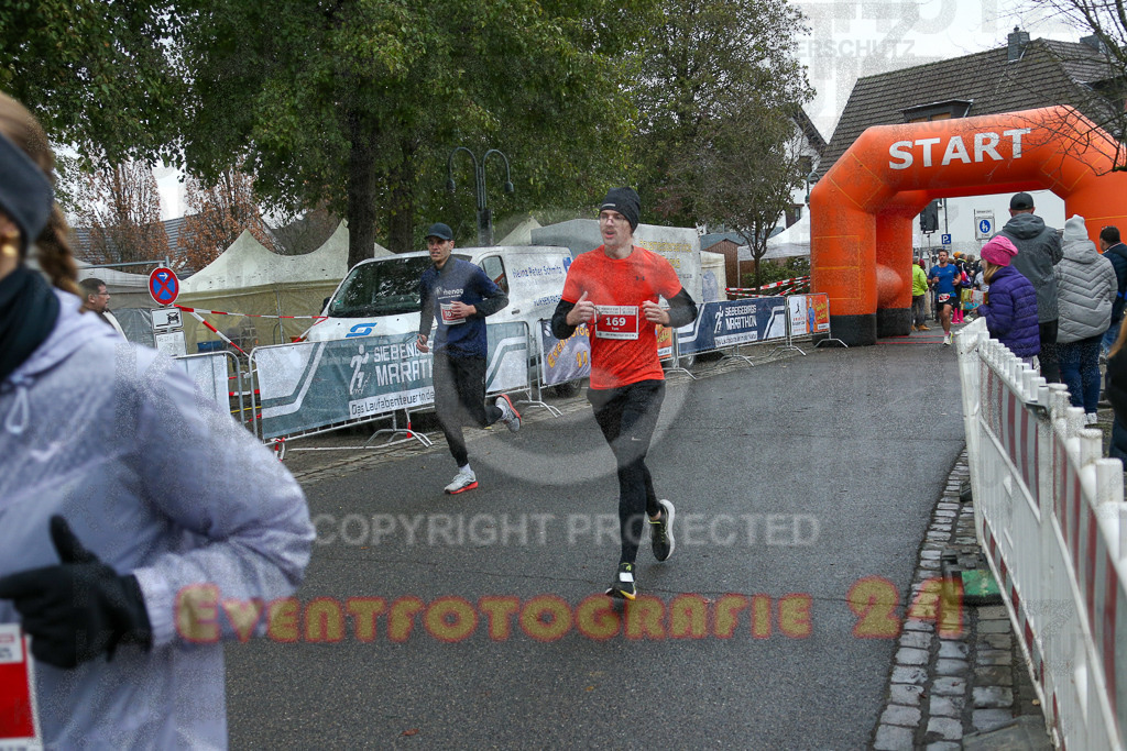 251130_1141_EX1_8256 | Sportfotografie im Rhein-Sieg Kreis, Köln, Bonn, NRW, Rheinland Pfalz, Hessen, etc. Unser Tätigkeitsfeld umfasst den Laufsport vom Volkslauf über den Marathon, Duathlon, Triathon bis zum Ultralauf wie Kölnpfad Ultra oder Schindertrail.