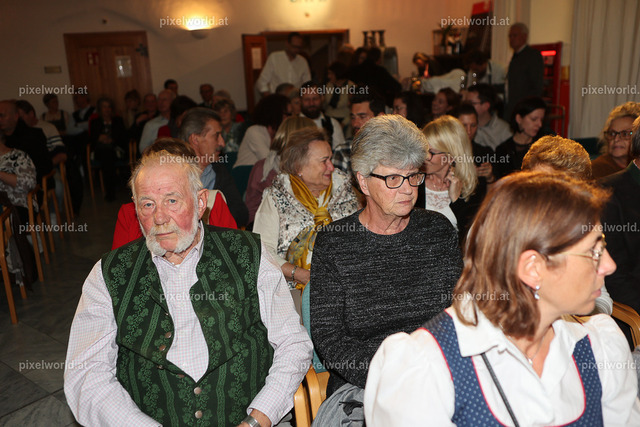 Herbstkonzert des MGV Tschwarzen mit Ehrung von Günther Tschernitz | Bildershop von pixelworld.at - Realisiert mit Pictrs.com