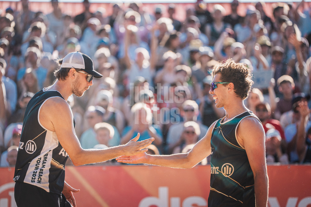 Beachvolleyball | Männer | Allianz German Beach Tour 2025 | Tourstop Düsseldorf | 11.05.2025 | v.l. Paul Henning und Lui Wüst