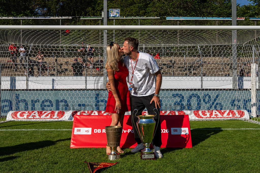 Stuttgarter Kickers vs. SG Sonnenhof Großaspach, Fussball, WFV-Pokal, Finale, 23.05.2026 | Michael Ferber (Vorstand Sport, SG Sonnenhof Großaspach) mit seiner Frau,Stuttgarter Kickers vs. SG Sonnenhof Großaspach, Fussball, WFV-Pokal, Finale, 23.05.2026