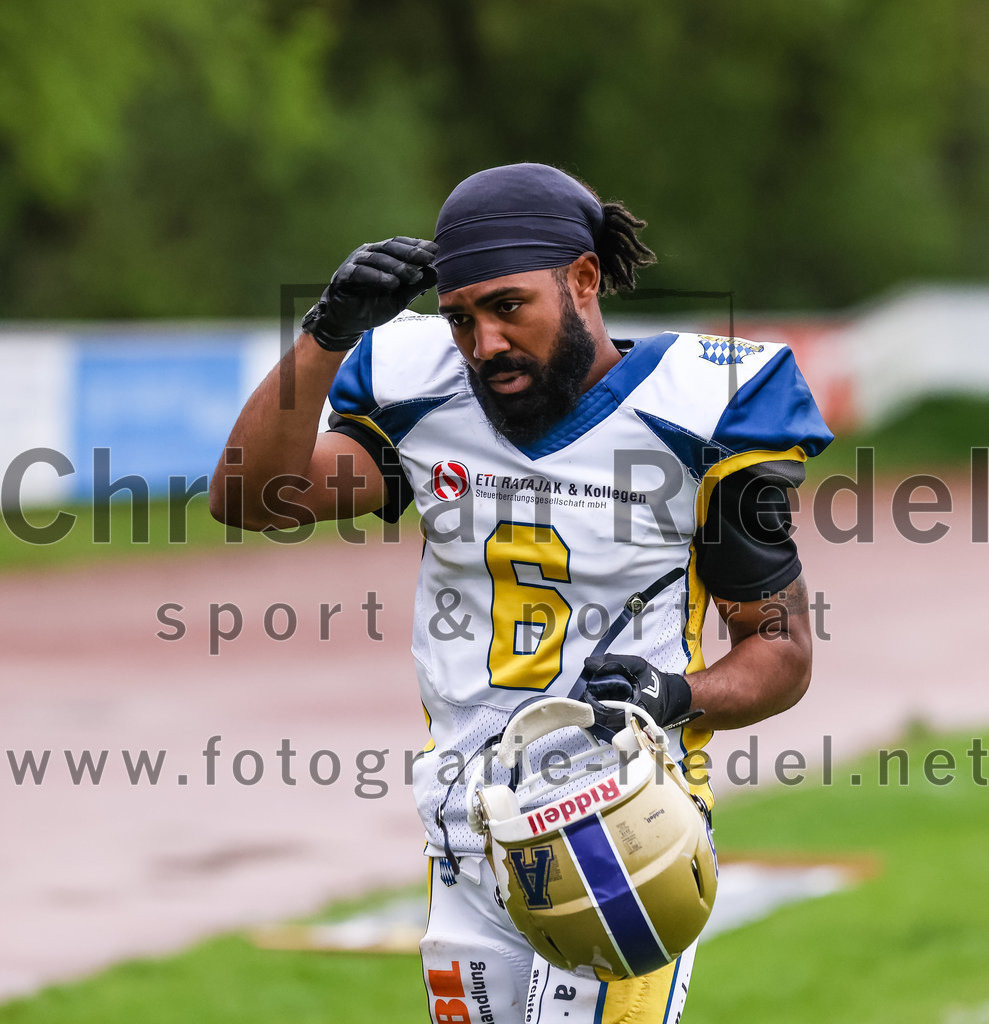 2022-04-30_114_Erding_Bulls_gegen_Regensburg_Phoenix | Erding, Deutschland, 30.04.2022:
Football, Regionalliga 2022, 1. Spieltag, Erding Bulls gegen Regensburg Phoenix

Foto: Christian Riedel / fotografie-riedel.net