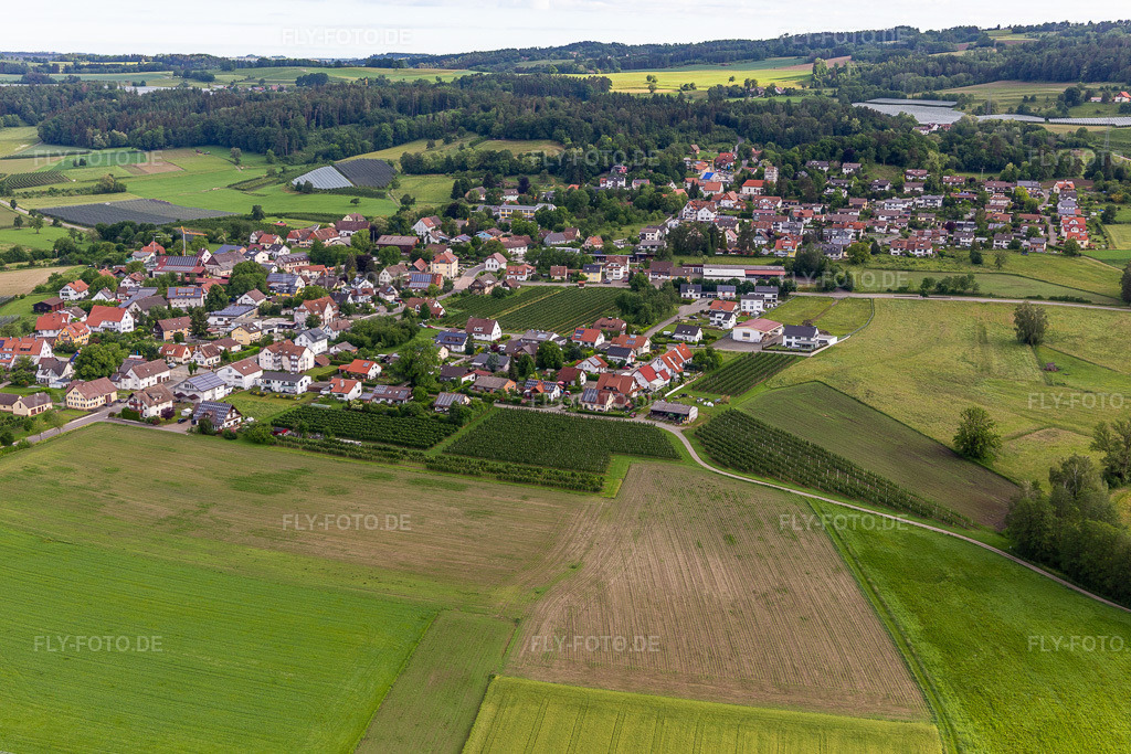 Luftbild: Altheim im Ortsteil Altheim in Frickingen im Bundesland Baden-Württemberg in Deutschland. Foto: IMG_132043.jpg vom 26.05.2022 durch Werner Riehm/FLY-FOTO.de: Gemeinde Frickingen
