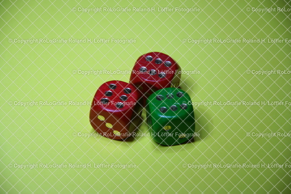 Würfel-3x6 | Die Würfel sind gefallen - Realisiert mit Pictrs.com