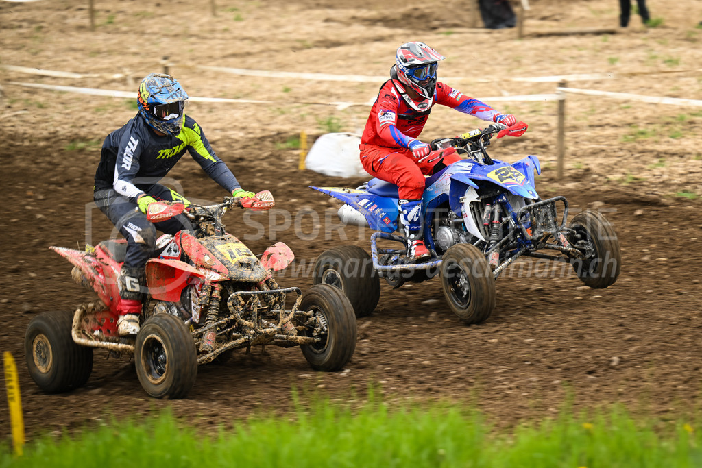 Motocross Schlatt bei Winterthur - 30. April 2023 | #181 Zienecker Thomas aus Klosterlechfeld (DE) auf Honda und #25 Tobler Roman aus Riedt bei Erlen (CH) auf Yamaha in der Kategorie Quad am Motocross Schlatt bei Winterthur, 30. April 2023. 
Instagram: @mx_schlatt | @mc_wila | @sam_schweiz
Bild: Sportfotografie Markus Aeschimann | www.markus-aeschimann.ch - Realisiert mit Pictrs.com
