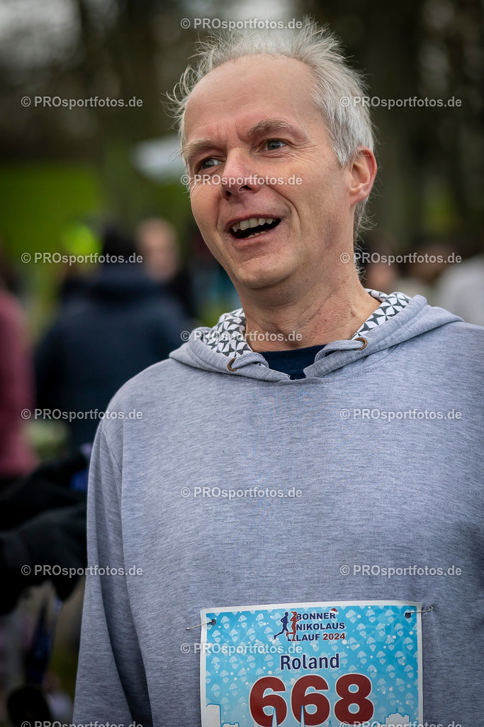 Bonner Nikolauslauf in Bonn, 08.12.2024 | Impressionen vom Bonner Nikolauslauf am 08.12.2024 in Bonn (Freizeitpark Rheinaue). Foto: BEAUTIFUL SPORTS/Axel Kohring