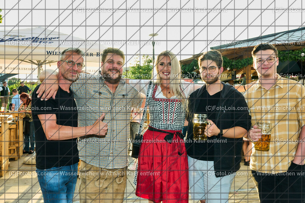 ALP5070_VOLKSFEST_Bieranstich_Abendlicht | (C)FotoLois.com, Alois Spandl, BIERANSTICH im Festzelt beim WIESELBURGER VOLKSFEST mit den TSCHECHEN als Vorband und dem Auftritt von Die HIGHLIGHTS, Mi 28. Juni 2023.