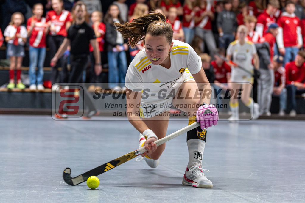 SM_2024-12-20-D85_-573 | 1.Bundesliga Hallenhockey  (W) DCADA - HTHC / 6:5 (3:3)