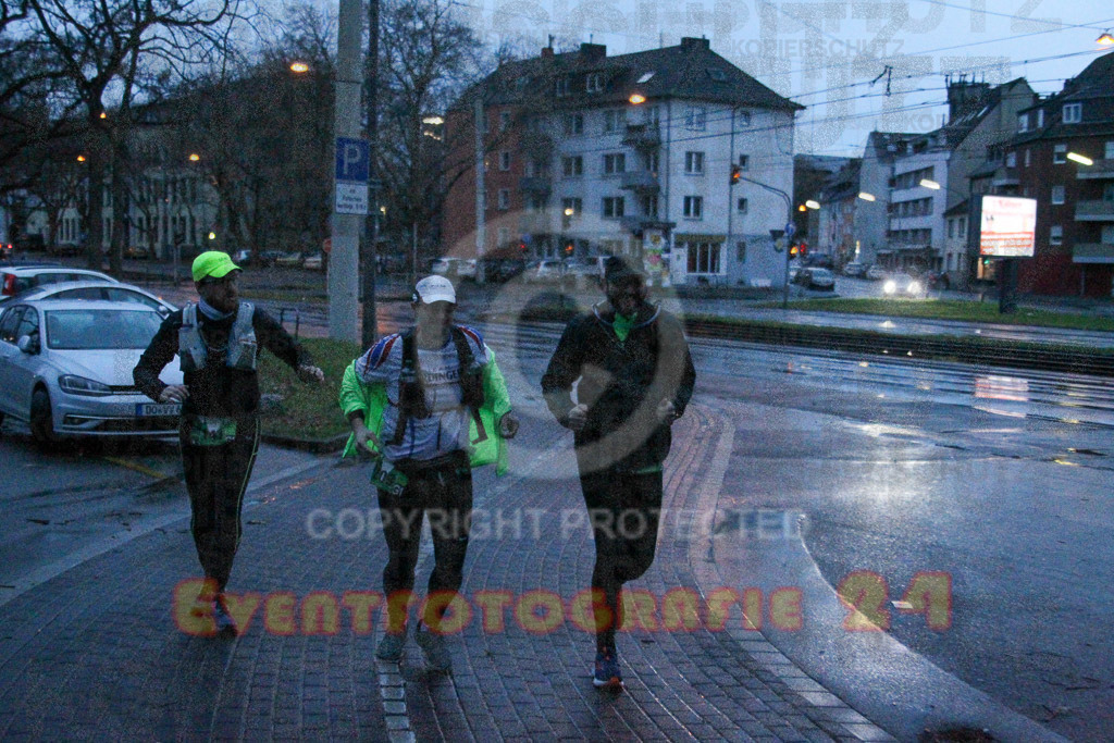 230108_0831_EV4_9750 | Sportfotografie im Rhein-Sieg Kreis, Köln, Bonn, NRW, Rheinland Pfalz, Hessen, etc. Unser Tätigkeitsfeld umfasst den Laufsport vom Volkslauf über den Marathon, Duathlon, Triathon bis zum Ultralauf wie Kölnpfad Ultra oder Schindertrail.