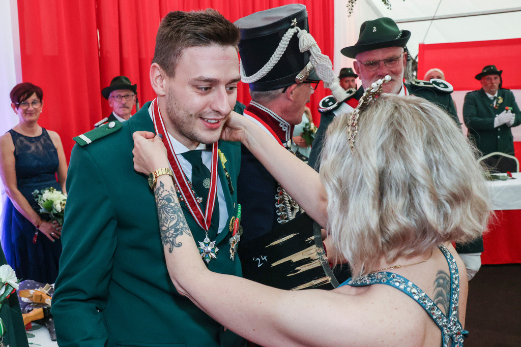 top-top.de 240601-196 | Foto, Video, Fotografie, Videografie, Fotobox, DJ, Discjockey, Musik, Musikbox, Veranstaltung, Photobooth, Amazon, Ebay, Buchtipp, Bestseller, Autor, Verlag, Buch, Wesel, Hamminkeln, NRW, Dinslaken, Rees, Drohne, Hochzeit, Party, Fotobox, Wesel, Fotograf