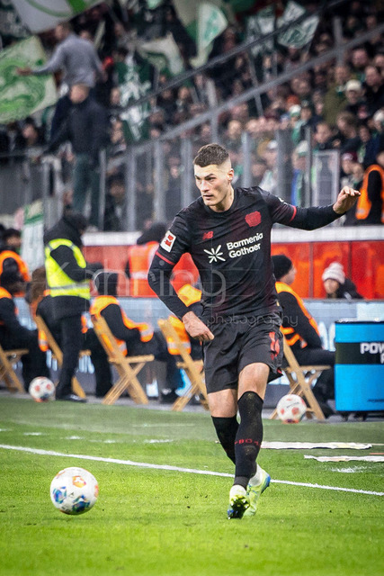 German Bundesliga, Bayer 04 Leverkusen vs. SV Werder Bremen, 24.01.2026 | LEVERKUSEN, GERMANY - JANUARY 24: Patrik Schick (Bayer 04 Leverkusen, 14) during the German Bundesliga match on gameday 19 between Bayer 04 Leverkusen vs. SV Werder Bremen at BayArena on January 24, 2026 in Leverkusen, Germany. DFL REGULATIONS PROHIBIT ANY USE OF PHOTOGRAPHS AS IMAGE SEQUENCES AND/OR QUASI-VIDEO.