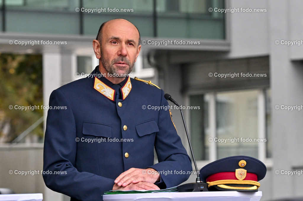 Landespolizeidirektion Ooe_ Pressekonferenz Sicherheitsbudget 2024_ 24.10.2023-31 | 24.10.2023, Landespolizeidirektion Oberoesterreich, AUT, Pressekonferenz Sicherheitsbudget 2024, im Bild Andreas Pilsl (Landespolizeidirektor Ooe), BM Gerhard Karner (VP, Inneres), Franz Ruf (Generaldirektor für die oeffentliche Sicherheit)