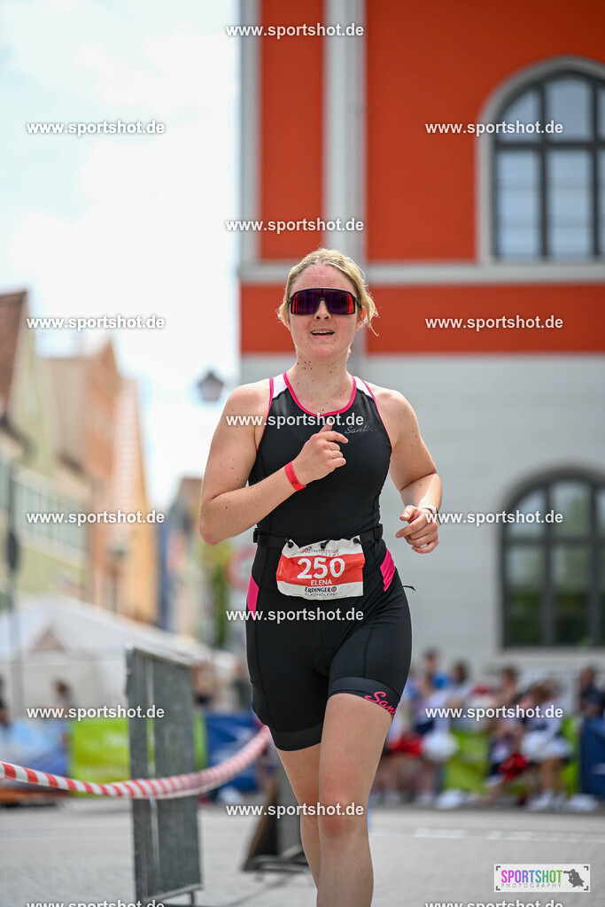 SZI_7871 | Stadttriathlon Erding 2025. #yourpictrs #sportshot_your_pictrs @Sportshotphotography #stadttriathlonerding Copyright: www.sportshot.de