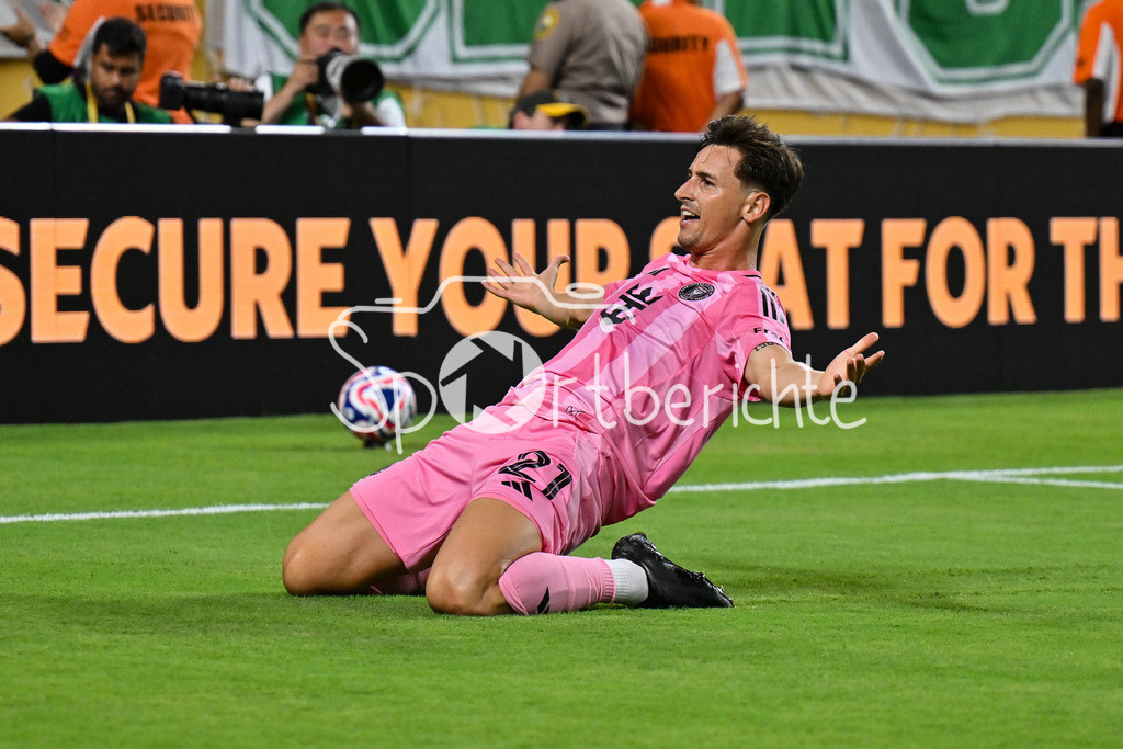 Inter Miami CF - Palmeiras Sao Paulo | Jubel nach dem Treffer zum 1-0 durch Tadeo ALLENDE (Inter Miami 21) / Tor / Torschuetze / Freude / Happy / FIFA Club World Cup: Inter Miami CF - Palmeiras Sao Paulo, Hard Rock Stadium am 23.06.2025 / NOT FOR SALE IN USA