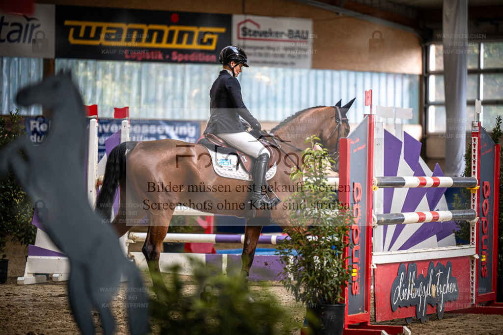 DOS_0682 | Entdecke hochwertige Reitturnierfotos von Foto Oger. Professionell, emotional und authentisch – jetzt Lieblingsmomente im Shop bestellen. - Realisiert mit Pictrs.com