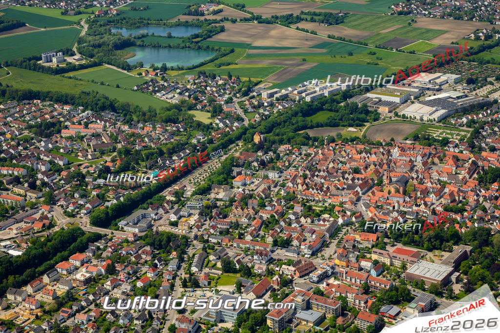 Das Luftbild zeigt  Friedberg - Die Luftaufnahme wurde 2023 vom UL-Flugzeug aus erstellt ( keine Drohne ) - Hochauflösende Luftaufnahme - Für grossformatige Ausdrucke geeignet. Die Geschenkidee !Mit Lizenz und Bildrechte bestellbar