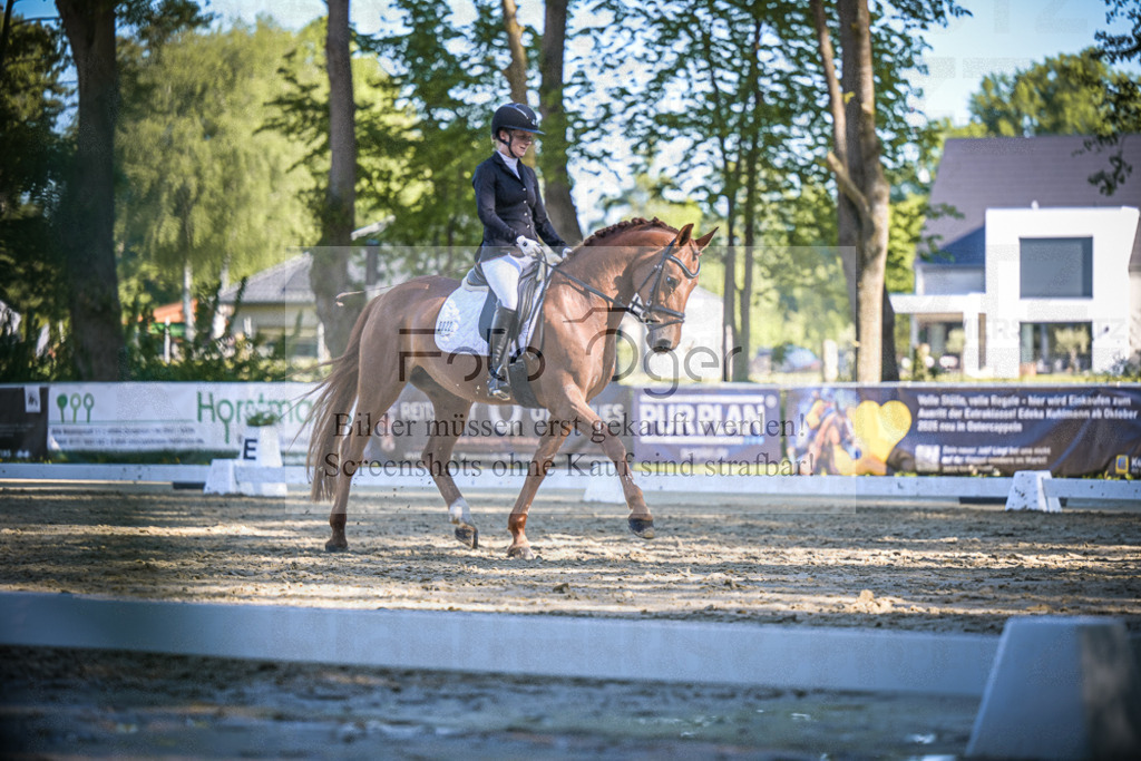 DOS_5237 | Entdecke hochwertige Reitturnierfotos von Foto Oger. Professionell, emotional und authentisch – jetzt Lieblingsmomente im Shop bestellen.Deutschlandweite Turnierfotografie. - Realisiert mit Pictrs.com