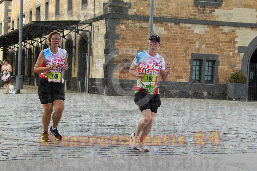250920_1510_EV4_8168 | Sportfotografie im Rhein-Sieg Kreis, Köln, Bonn, NRW, Rheinland Pfalz, Hessen, etc. Unser Tätigkeitsfeld umfasst den Laufsport vom Volkslauf über den Marathon, Duathlon, Triathon bis zum Ultralauf wie Kölnpfad Ultra oder Schindertrail.
