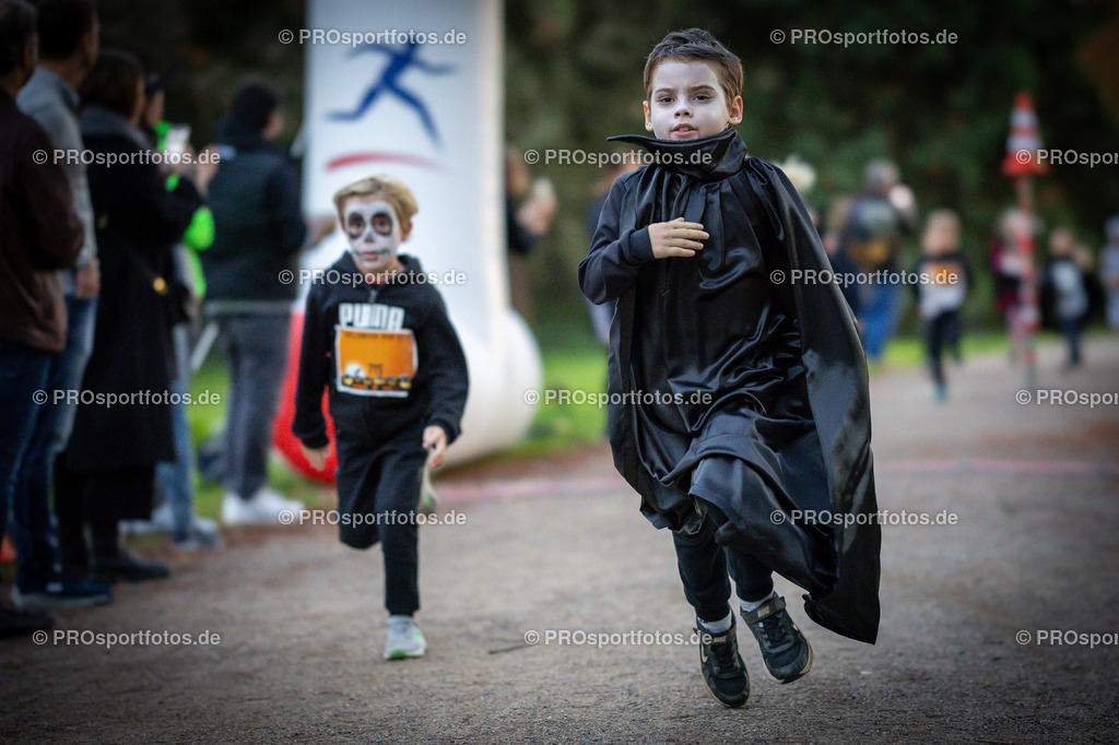 Halloween Run 2022 in Koeln, 31.10.2022 | Impressionen vom Halloween Run 2022 am 31.10.2022 in Koeln (Forstbotanischer Garten Rodenkirchen). Foto: BEAUTIFUL SPORTS/Axel Kohring