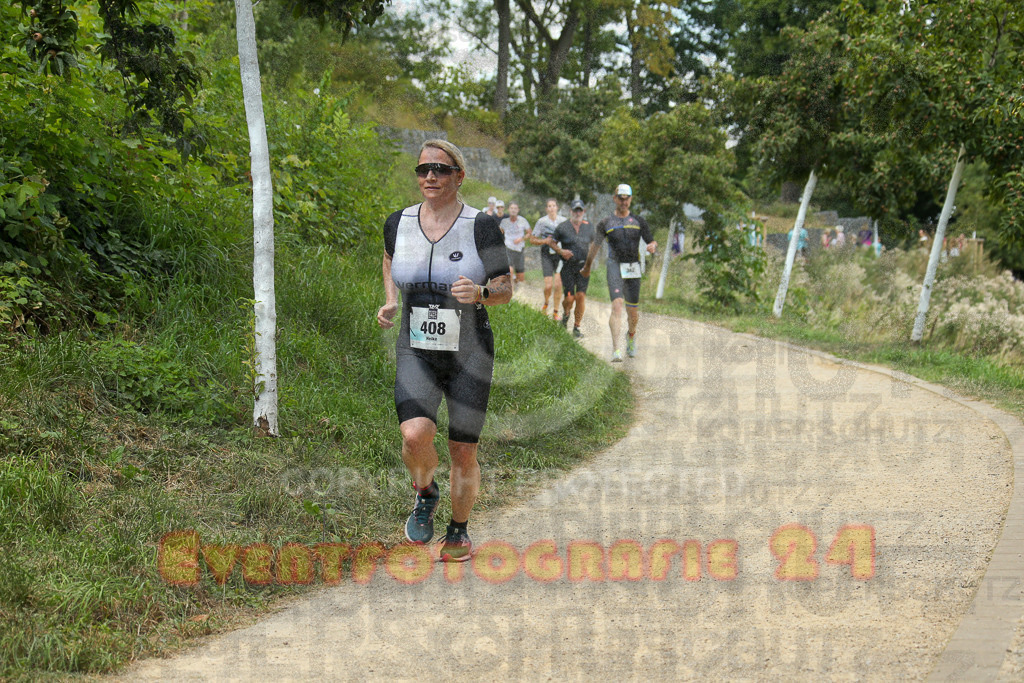 250824_1345_EX1_3517 | Sportfotografie im Rhein-Sieg Kreis, Köln, Bonn, NRW, Rheinland Pfalz, Hessen, etc. Unser Tätigkeitsfeld umfasst den Laufsport vom Volkslauf über den Marathon, Duathlon, Triathon bis zum Ultralauf wie Kölnpfad Ultra oder Schindertrail.
