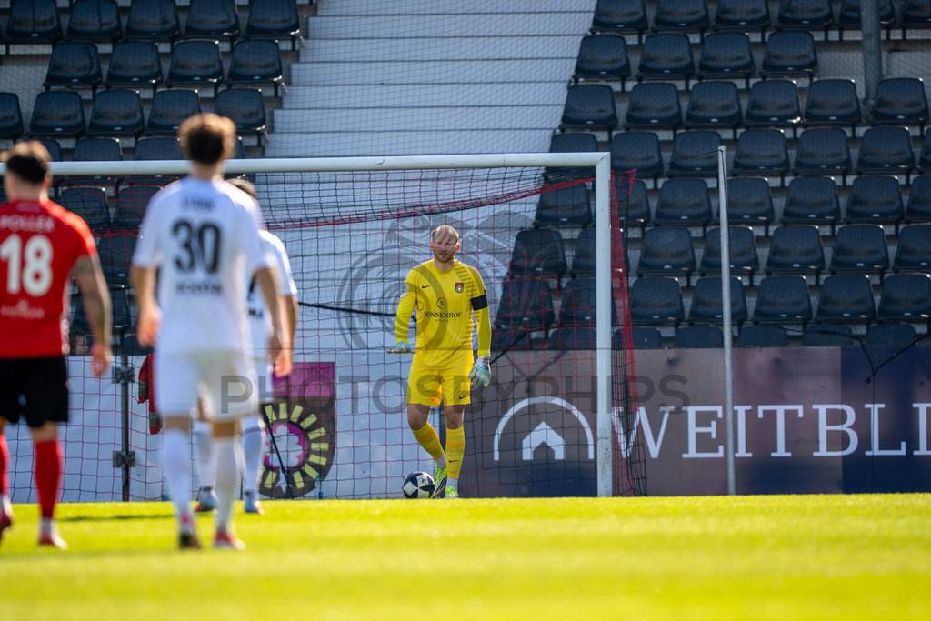 SG Sonnenhof Großaspach vs. KSV Hessen Kassel, Fussball, Regionalliga Südwest, 23. Spieltag, Saison 2025/2026, 07.03.2026 | Maximilian Reule (SG Sonnenhof Großaspach, #01),SG Sonnenhof Großaspach vs. KSV Hessen Kassel, Fussball, Regionalliga Südwest, 23. Spieltag, Saison 2025/2026, 07.03.2026Foto: photosbyphips/Philip Ziegler