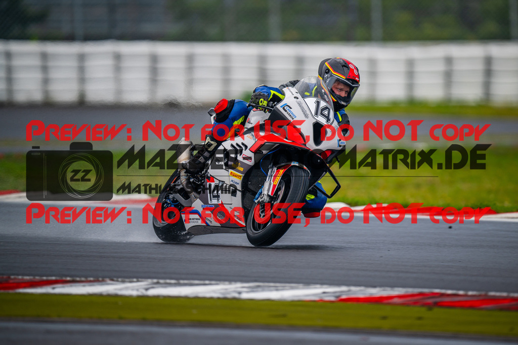 MaZZes_FotoMatrix_240830_6007705_3069 | STK1000