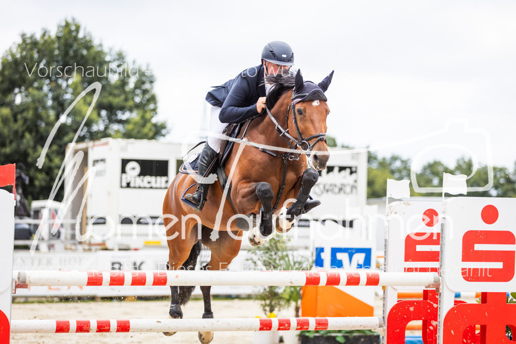 BHO-2PhSpr-M-5-2288 | MomenTaufnahmen Pferdesportfotos