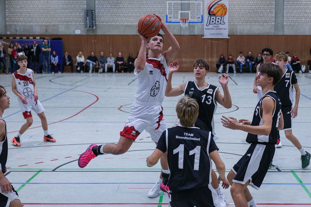 JBBL BAYER GIANTS vs Team BonnKöln RAG-40 | Fotos von Basketballspielen aus dem Raum NRW fotografiert von Gero Mueller-Laschet und Daniel Schaefer - Realisiert mit Pictrs.com