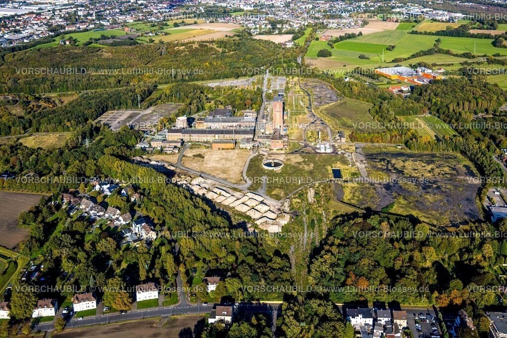 Hamm241006866 | Luftbild, ehemaliges Bergwerk Ost Heinrich Robert mit Neugestaltung CreativRevier Hamm, Stadtbezirk Pelkum, Hamm, Ruhrgebiet, Nordrhein-Westfalen, Deutschland