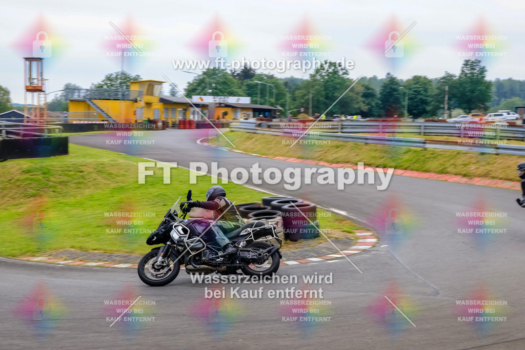 OBK-5851 | Hier findet Ihr Bilder von Touristenfahrten auf der Nürburgring Nordschleife oder von anderen Veranstaltungen die ich besucht habe. Viel Spass beim Durch Schauen 