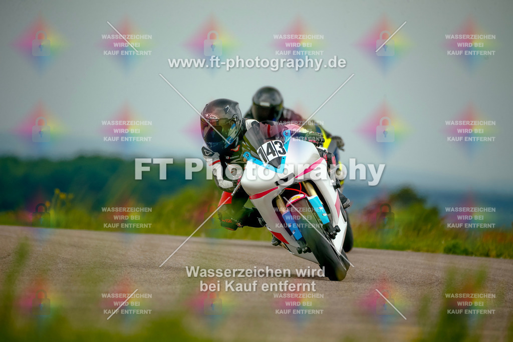 _MOT2051 | Hier findet Ihr Bilder von Touristenfahrten auf der Nürburgring Nordschleife oder von anderen Veranstaltungen die ich besucht habe. Viel Spass beim Durch Schauen 