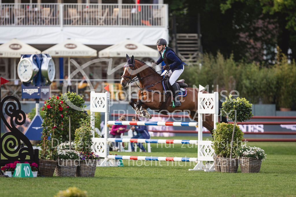 240510_Hamburg_Amateur-Small-357 | Deine schönsten Turniermomente als professionelle Fotos! Entdecke hochwertige Pferdesport-Fotografie im Online-Shop. Jetzt Fotos finden & bestellen!