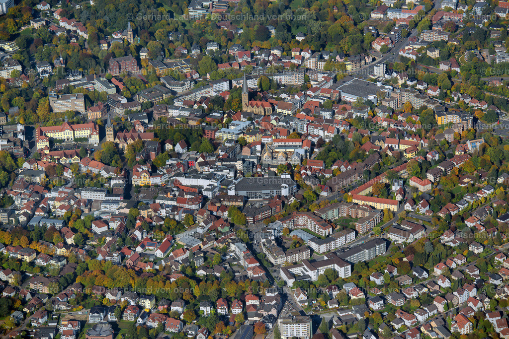 3704528 | Herford 14.10.2017 Stadtzentrum im Innenstadtbereich  in Herford im Bundesland Nordrhein-Westfalen, Deutschland // The city center in the downtown area  in Herford in the state North Rhine-Westphalia, Germany Foto: Gerhard Launer