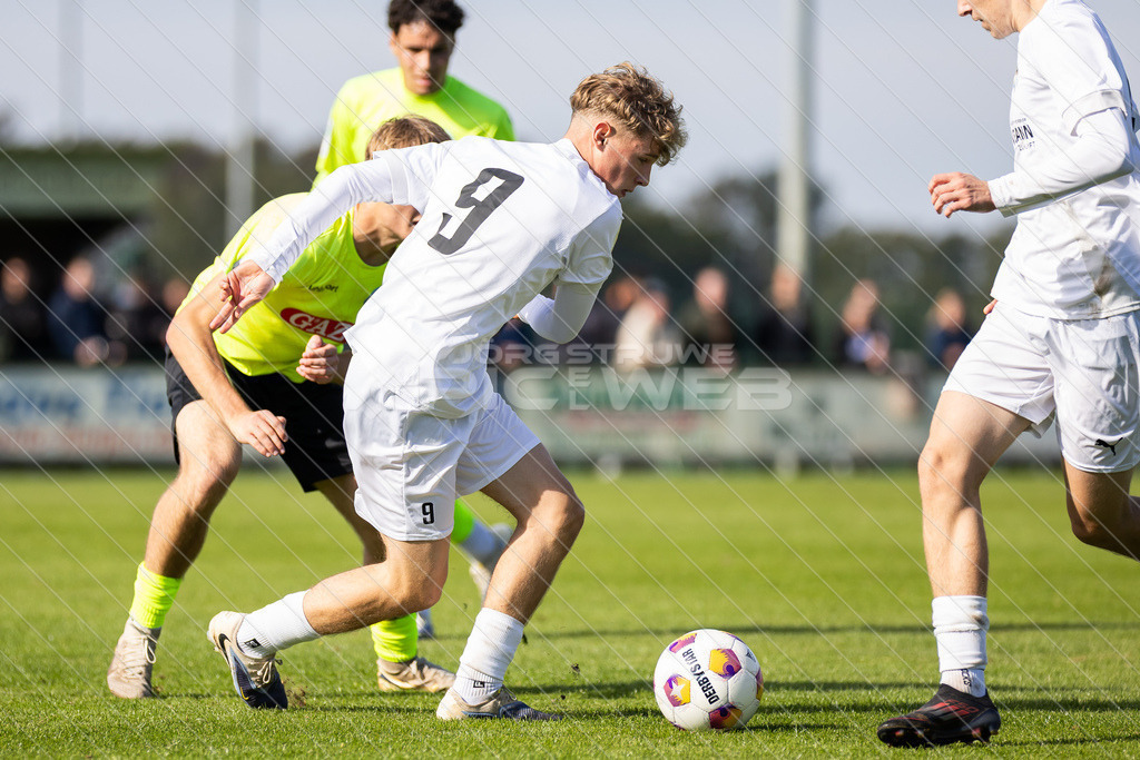 20251003_Picselweb-Fotografie_1R3_1349 | DFB Pokal 2. Runde, JFV A/O/B/H/H - SV Stuttgarter Kickers, Foto: Jörg Struwe - picselweb.de - Realisiert mit Pictrs.com