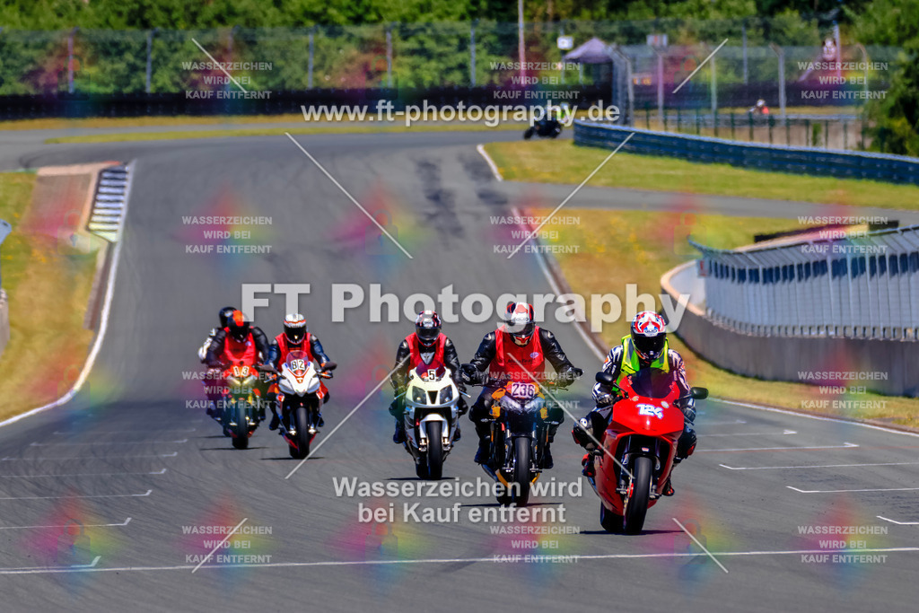 _TCM6057 | Hier findet Ihr Bilder von Touristenfahrten auf der Nürburgring Nordschleife oder von anderen Veranstaltungen die ich besucht habe. Viel Spass beim Durch Schauen 
