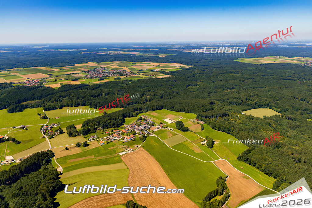 Graß Aying Bild- Das Luftbild wurde 2025 vom UL-Flugzeug heraus erstellt ( keine Drohne ) - Hochauflösende Luftaufnahme -Nicht vergleichbar mit Google Maps oder Satelittenbilder- Die Geschenkidee !Mit Lizenz und Bildrechte bestellbar