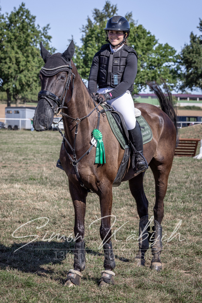 20260906-_3LI2705 | Tierfotografie Pferde, Hunde, Katzen, Haustiere.
Turnierfotografie Reitturniere, Reiten, Springreiten, Dressur in Hanau, dem Main-Kinzig-Kreis und dem Rhein-Main- Gebiet um Frankfurt