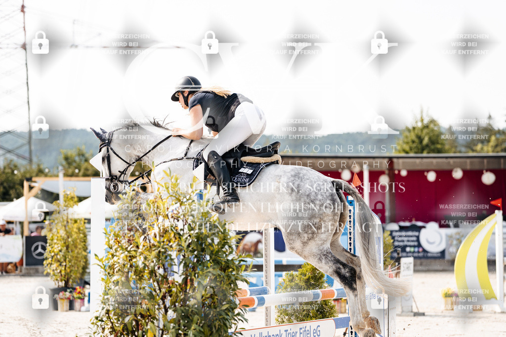 CK905428 | Turnierfotografie Pferdefotografie Trier Rheinland-Pfalz Pferdesport Reitsport Tierfotografie Sportfotografie Pferdevideo Pferdevideografie Equestrianvideography equestrianphotography  - Realisiert mit Pictrs.com