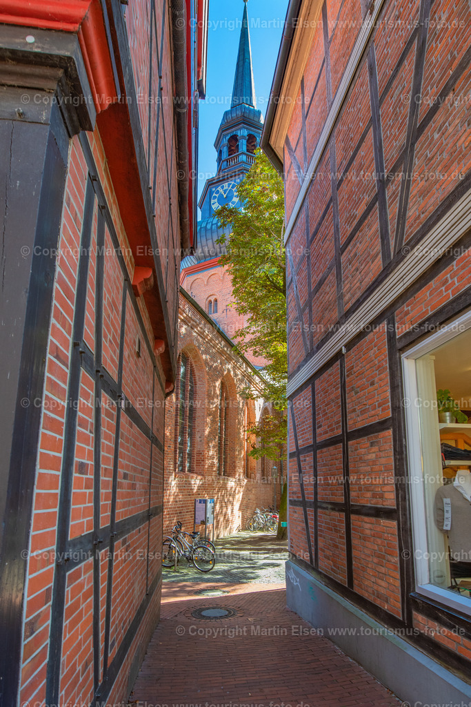 Stade Cosmea Kirche_ELS_0616010920 | Fotos aus den Touristenorten aus Norddeutschland. - Realisiert mit Pictrs.com