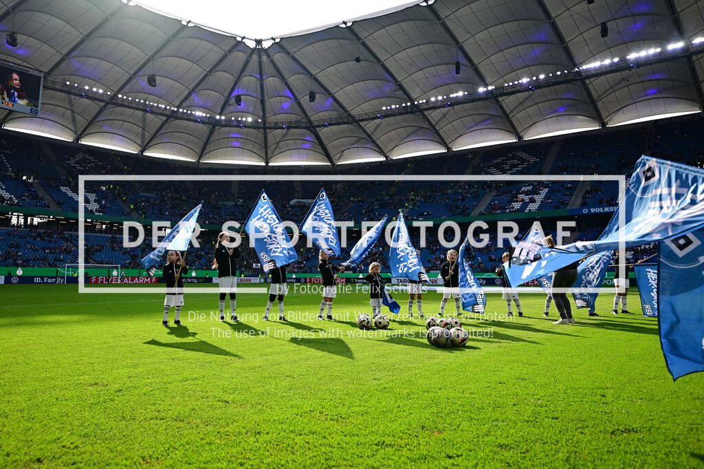 Fußball I Frauen I Saison 2024-2025 I DFB-Pokal I Halbfinale I Hamburger SV - SV Werder Bremen I 31696 | Der Sportfotograf. - Realisiert mit Pictrs.com