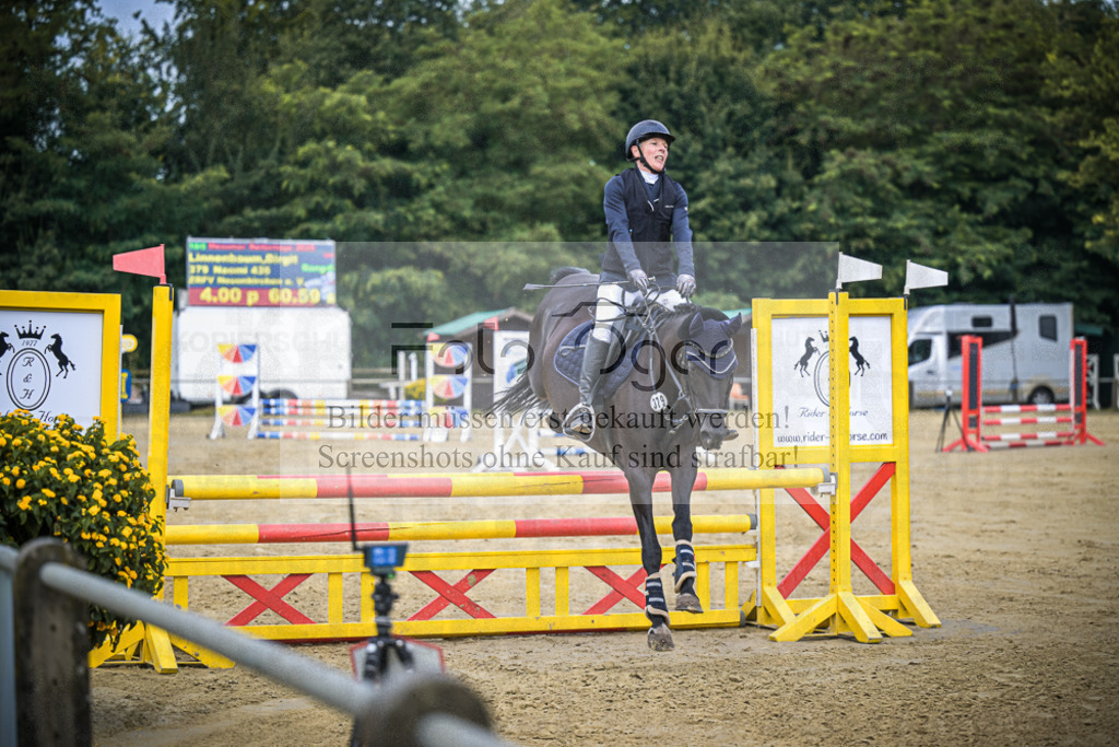 DOS_1569 | Entdecke hochwertige Reitturnierfotos von Foto Oger. Professionell, emotional und authentisch – jetzt Lieblingsmomente im Shop bestellen.Deutschlandweite Turnierfotografie. - Realisiert mit Pictrs.com