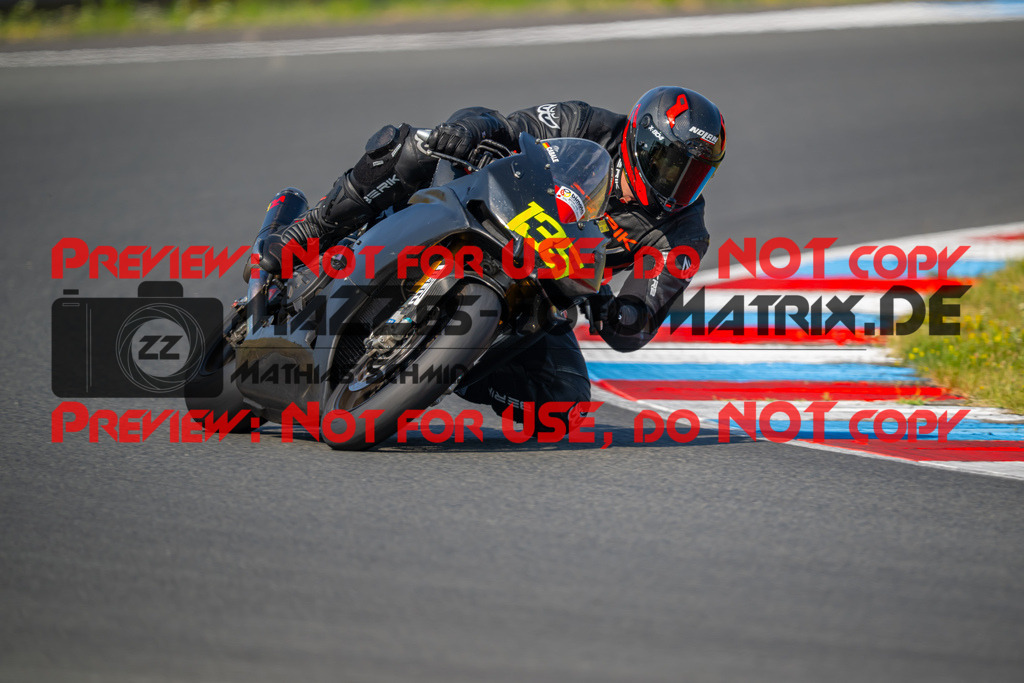 MaZZes-Fotomatrix-20260805-525464 | OPEN