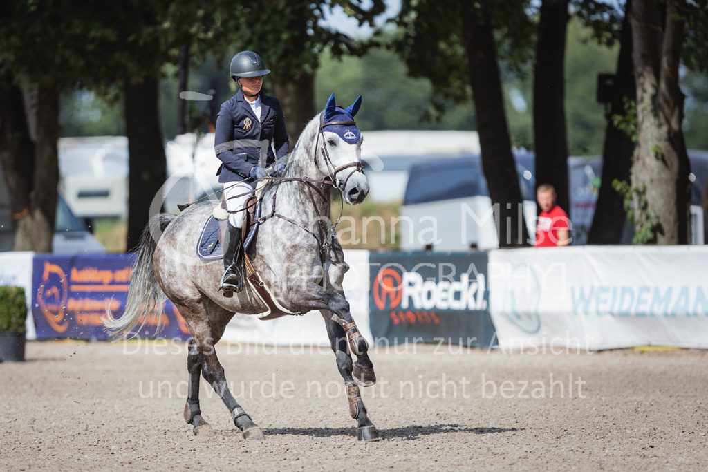 220705_Mühlen_SprPf-M-648 | Late Entry Mühlen
05.07.2022
06 Springpferdeprüfung Kl.M*