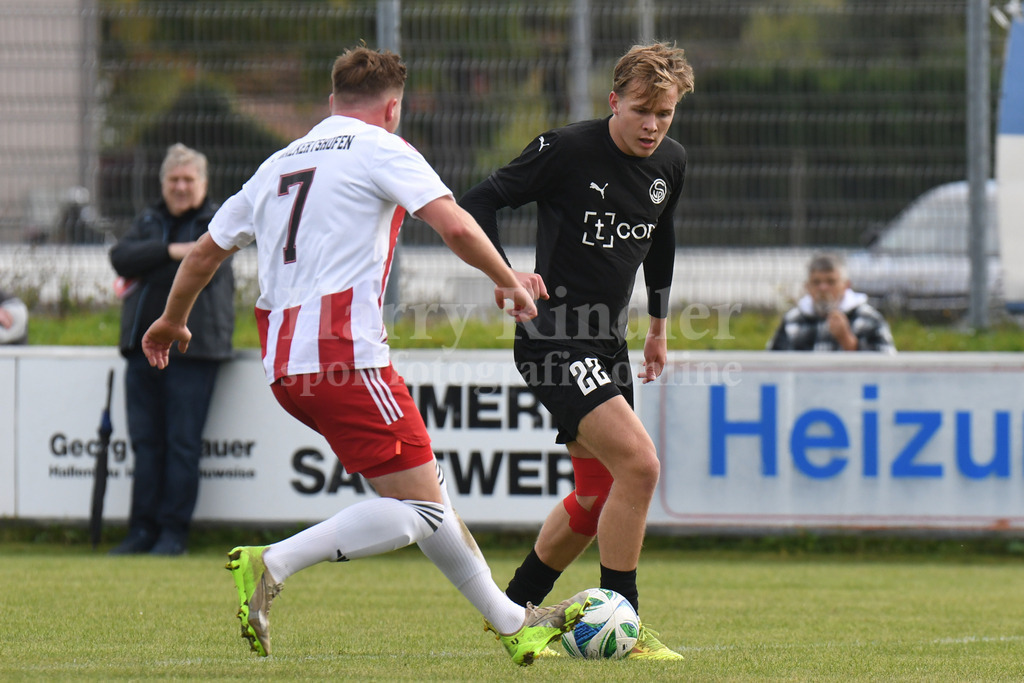 SpVgg Plattling : FC Walkertshofen | Sebastian Niedermayer (SpVgg Plattling) - Realisiert mit Pictrs.com