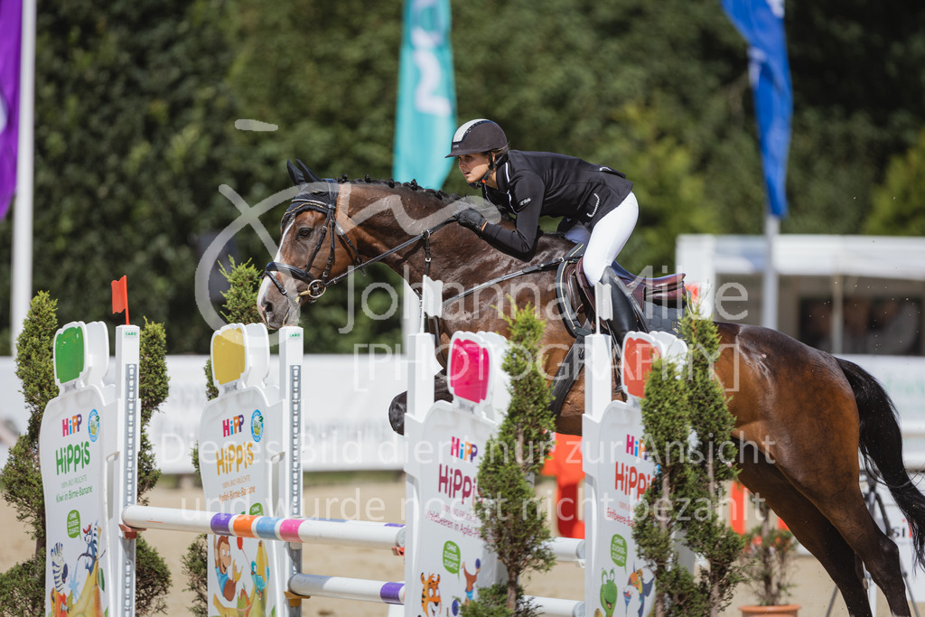 220728_BHO_RegioTour_A-Spr_Reiter-256 | Deine schönsten Turniermomente als professionelle Fotos! Entdecke hochwertige Pferdesport-Fotografie im Online-Shop. Jetzt Fotos finden & bestellen!