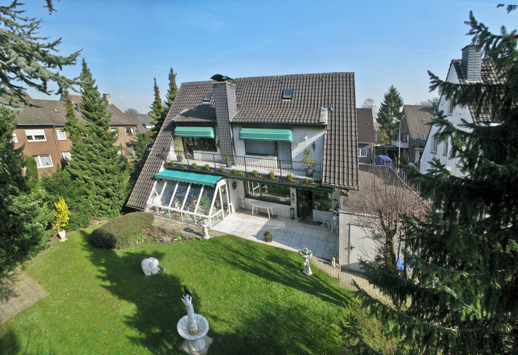 Schrader Budberg 24 | Foto, Video, Fotografie, Videografie, Fotobox, DJ, Discjockey, Musik, Musikbox, Veranstaltung, Photobooth, Amazon, Ebay, Buchtipp, Bestseller, Autor, Verlag, Buch, Wesel, Hamminkeln, NRW, Dinslaken, Rees, Drohne, Hochzeit, Party, Fotobox, Wesel, Fotograf